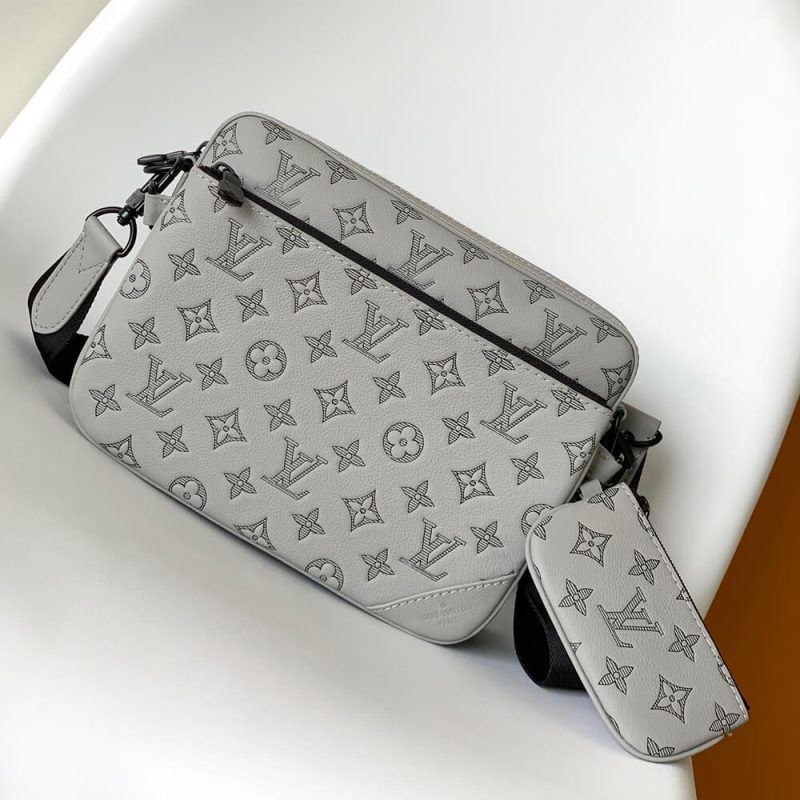 LV rio Messenger Bag - Image 2