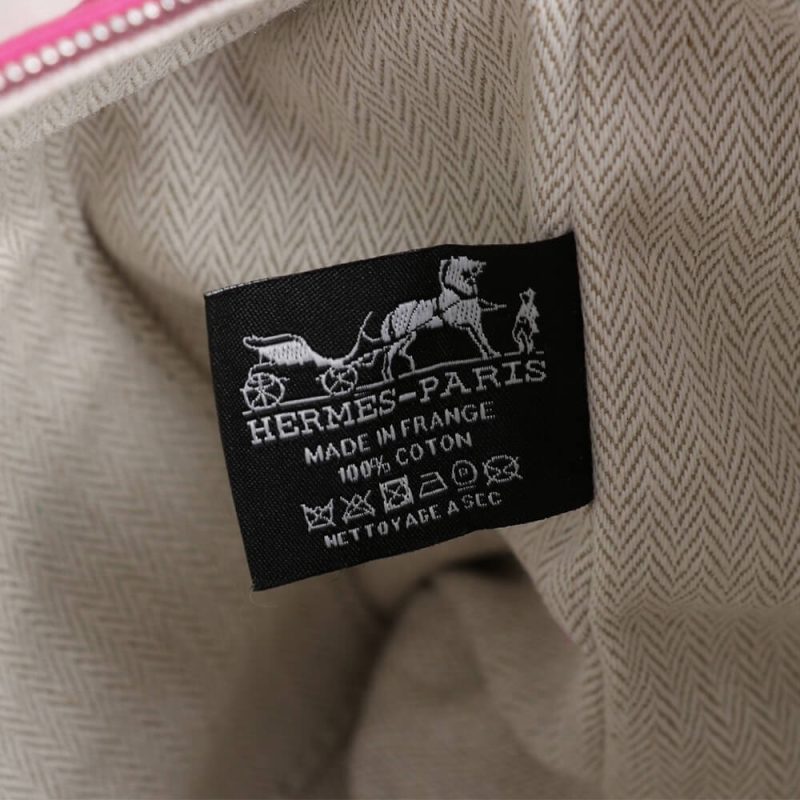 Hermes toiletery bag - Image 8
