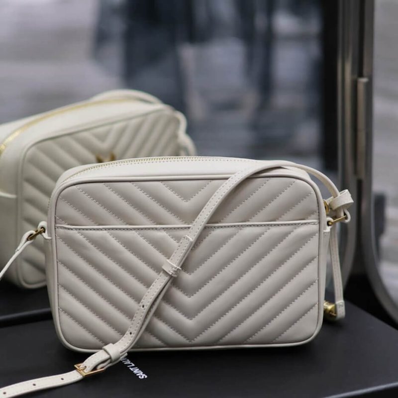 YSL LOU CAMERA BAG IN QUILTED LEATHER - Image 4