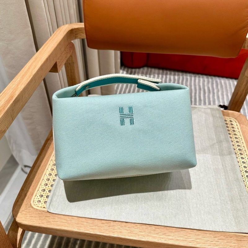 Hermes toiletery bag - Image 2