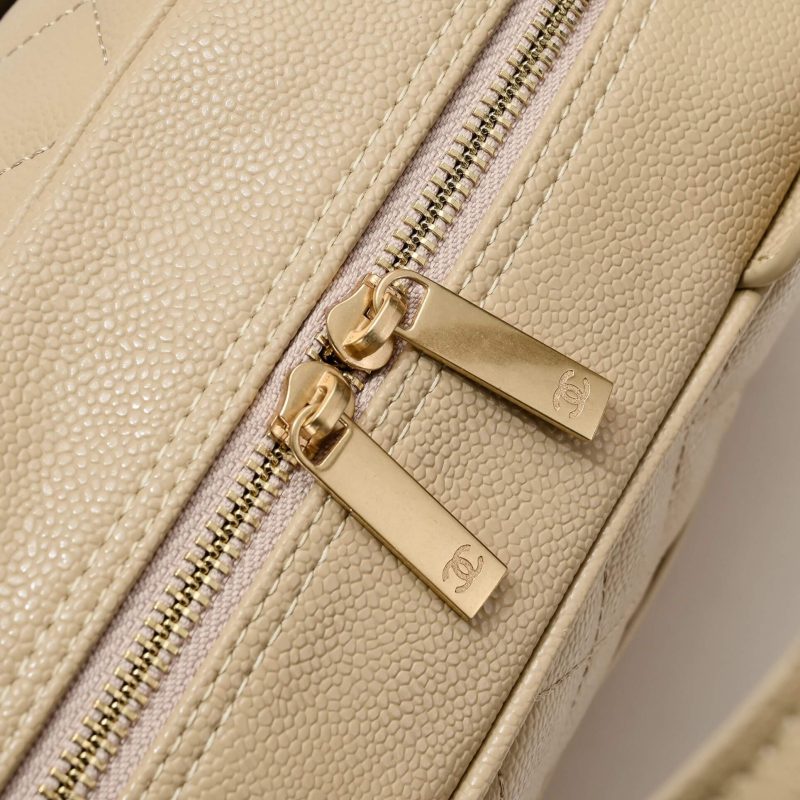 CHANEL Large Vintage Boston Bag - Image 6
