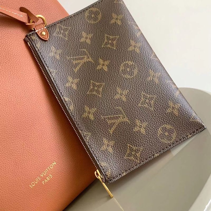 LV Low Key Hobo MM - Image 7