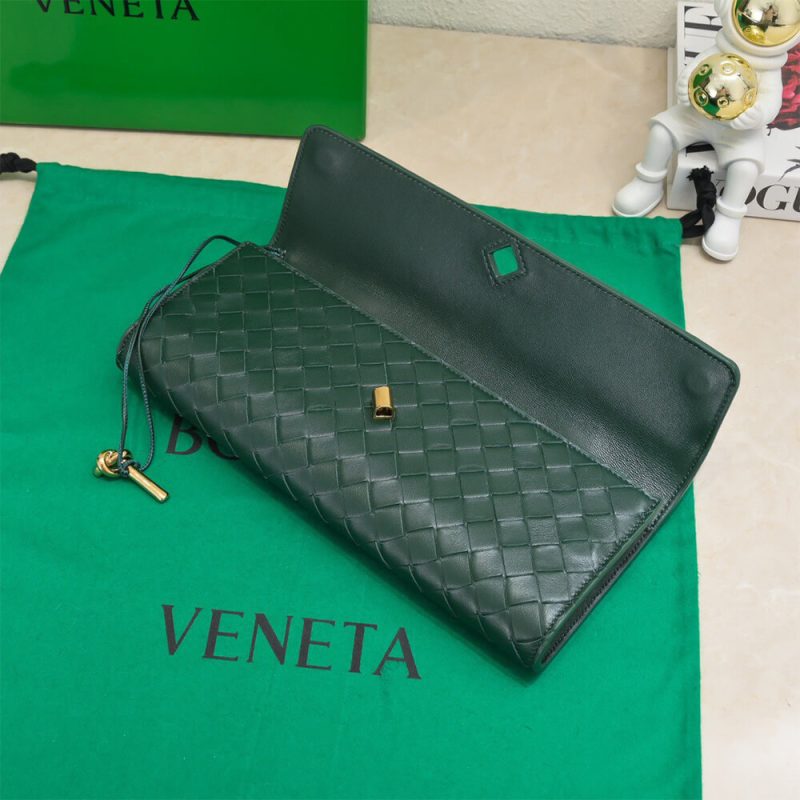 Bottega Veneta Andiamo Clutch(HIGH-END GRADE) - Image 6