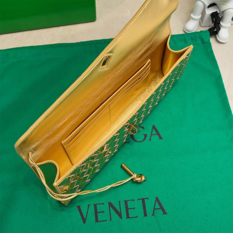 Bottega Veneta Andiamo Clutch(HIGH-END GRADE) - Image 8