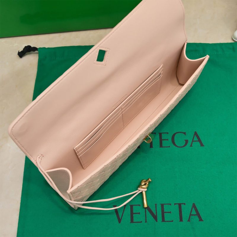 Bottega Veneta Andiamo Clutch(HIGH-END GRADE) - Image 8