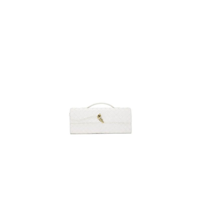 Bottega Veneta Andiamo Clutch(HIGH-END GRADE)