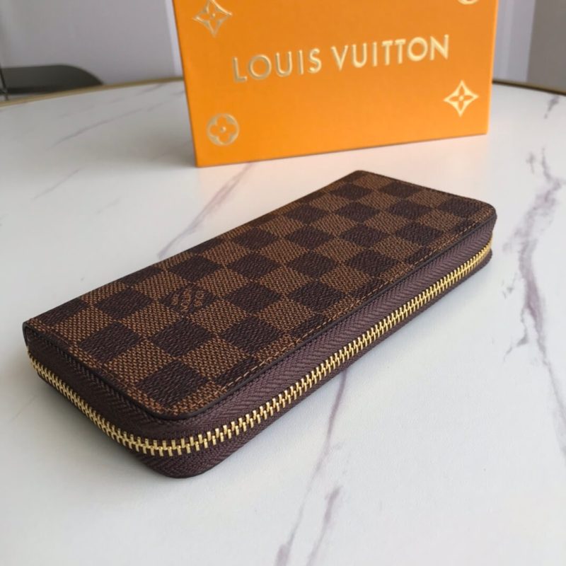 LV Clémence Wallet - Image 5