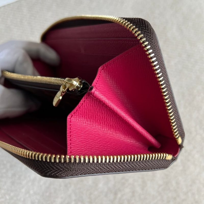 LV Clémence Wallet - Image 6