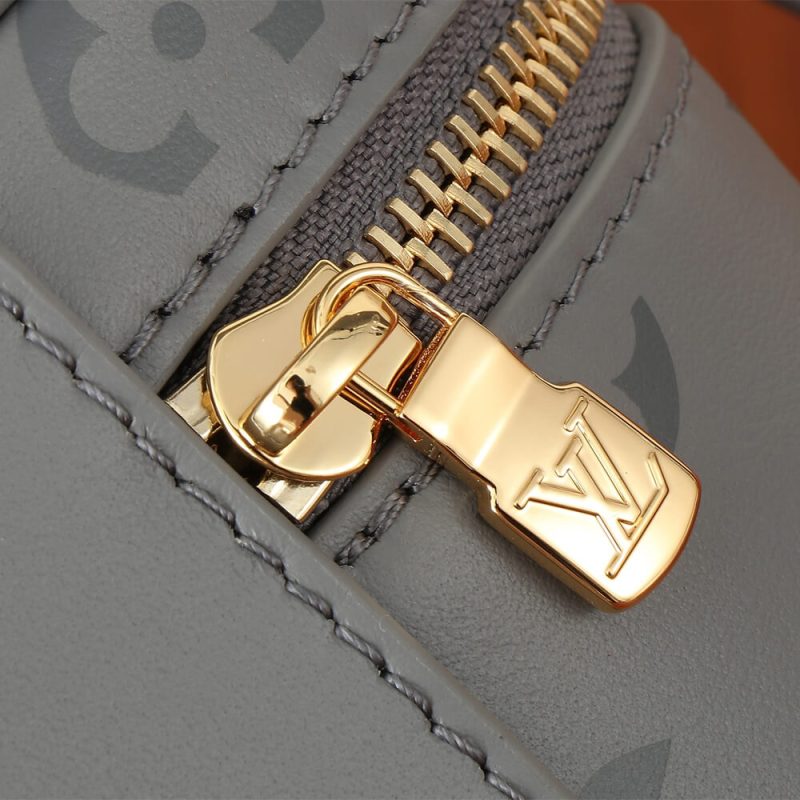 LV Vanity Chain Pouch - Image 6