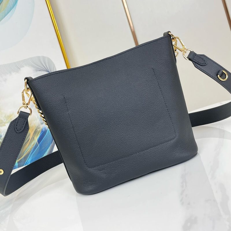 LV Lock and Walk - Image 4