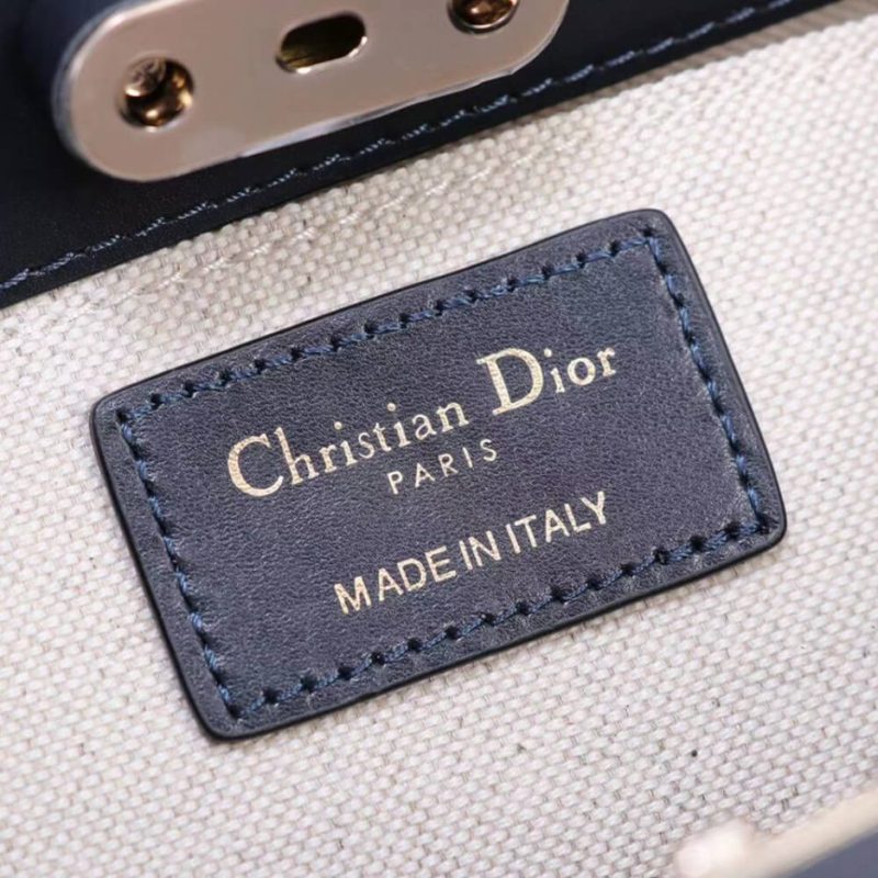 SMALL DIOR KEY BAG - Image 7
