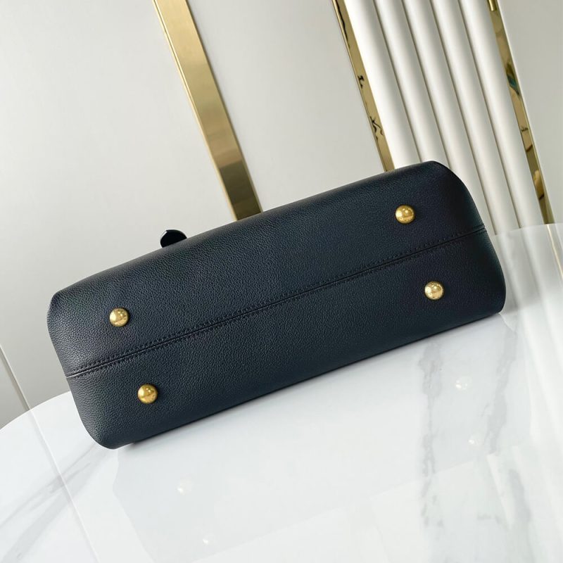 LV Low Key Cabas MM - Image 5