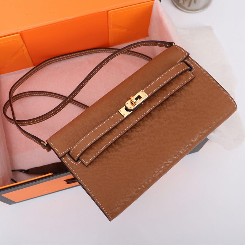 HERMES Kelly Classique To Go wallet - Image 4
