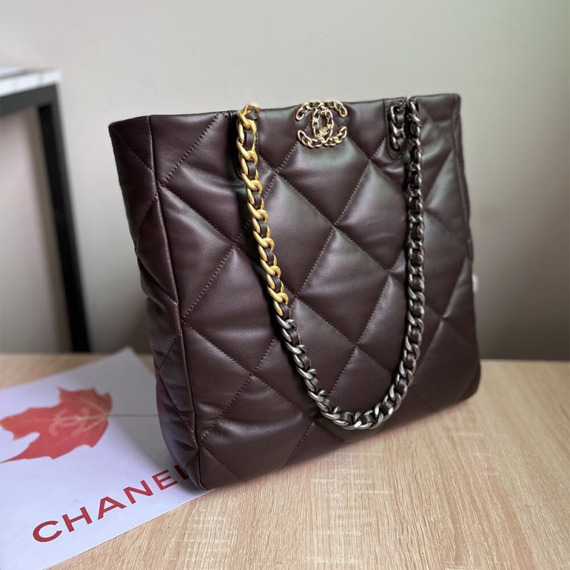 Chanel shopping bag - Image 3