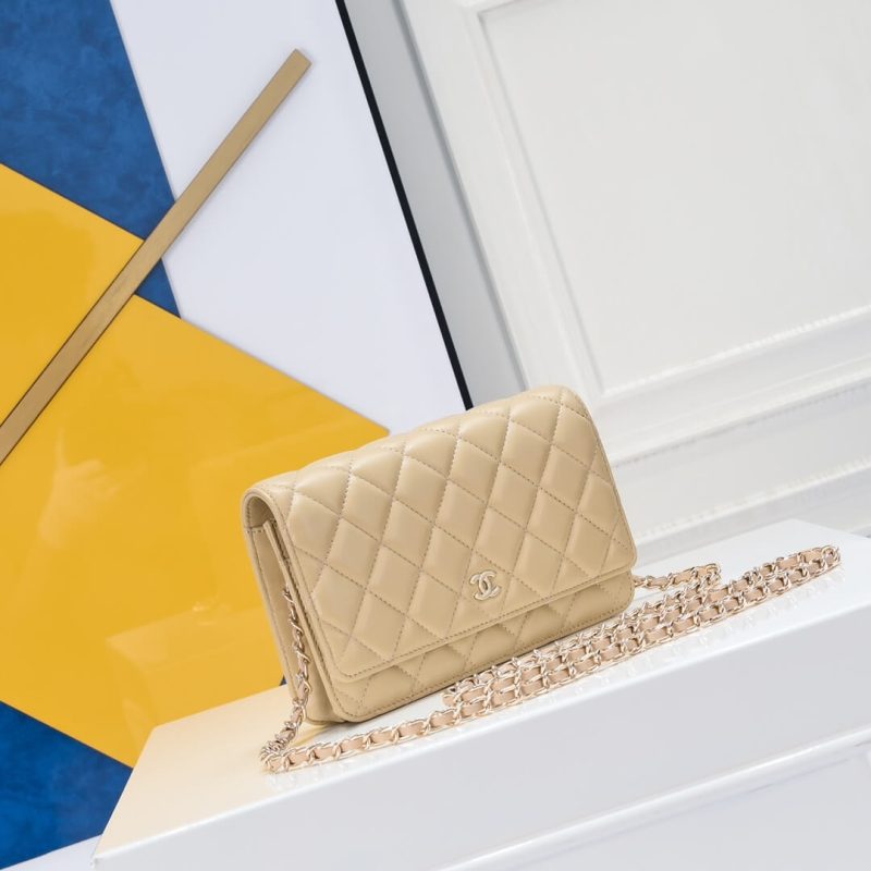 Chanel classic chain wallet - Image 3