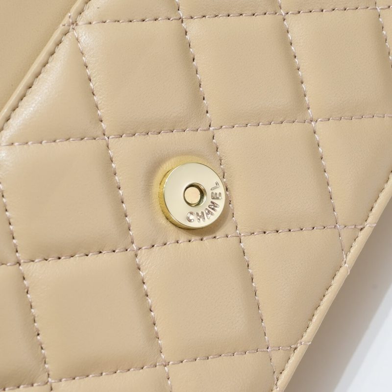 Chanel classic chain wallet - Image 6