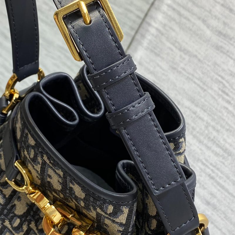 Medium C’est Dior Bag - Image 6