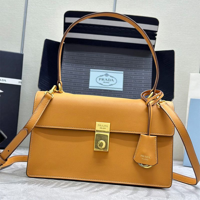 Prada Triangle logo leather tote - Image 2