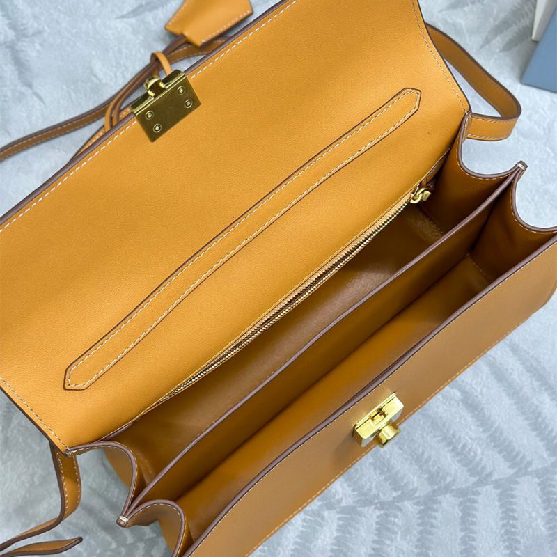 Prada Triangle logo leather tote - Image 8