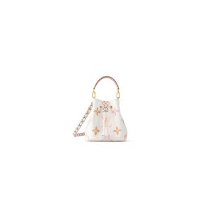 LV By the Pool NEONOE BB