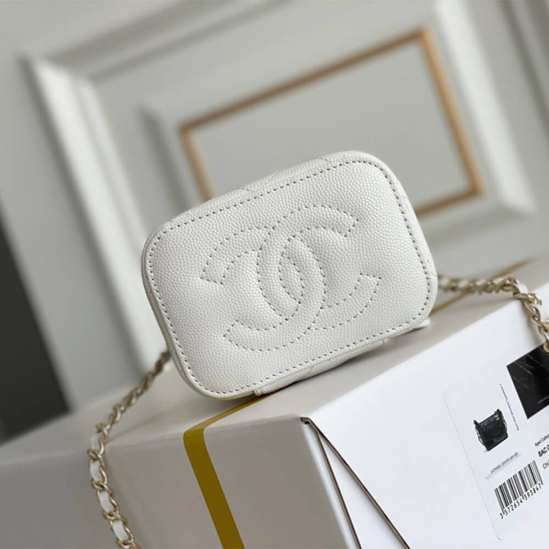 Chanel chain cosmetic bag(high-end grade) - Image 5