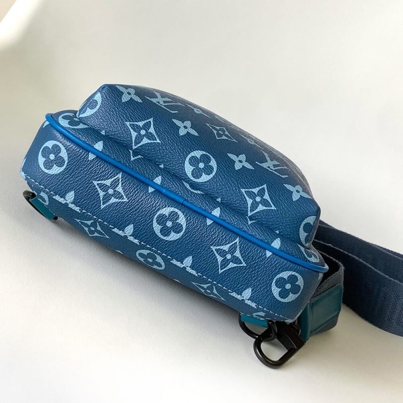 LV Avenue Slingbag - Image 5