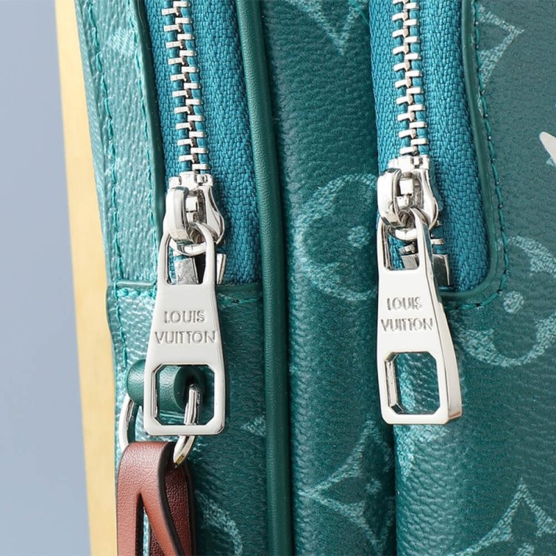 LV Avenue Slingbag - Image 6