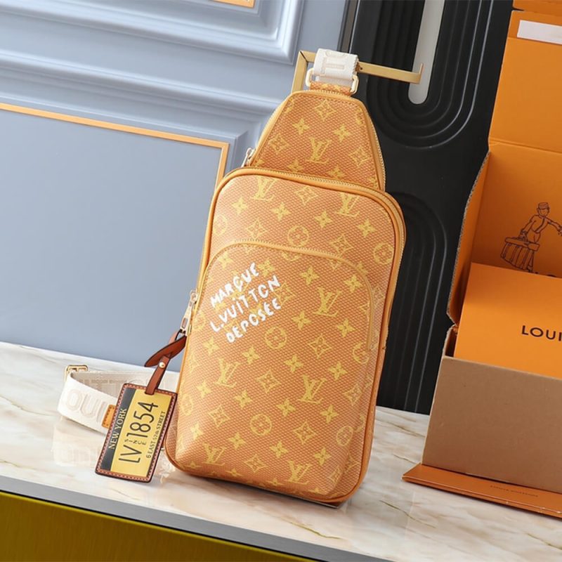 LV Avenue Slingbag - Image 2