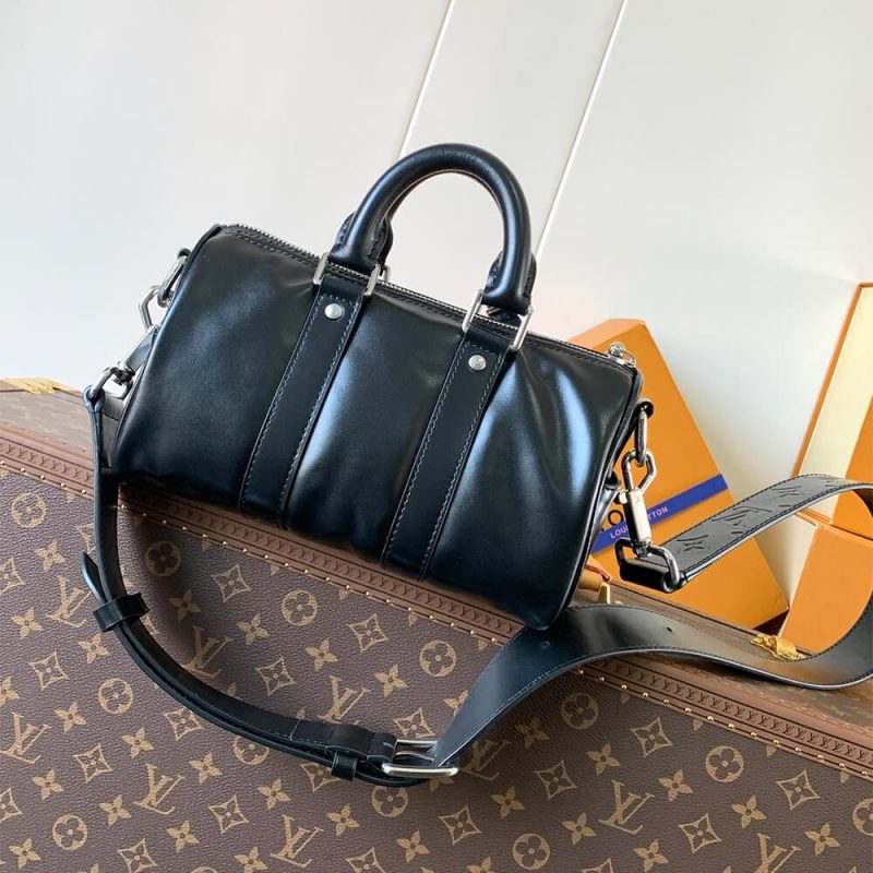 LV Keepall Bandoulière 25 - Image 4