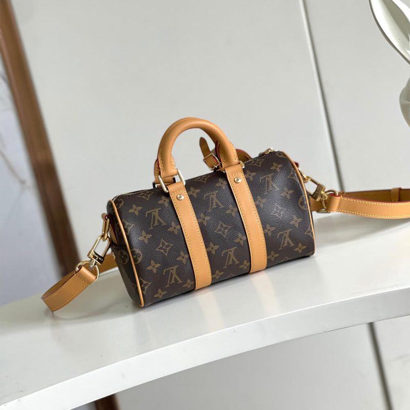 LV Keepall Bandoulière 25 - Image 4