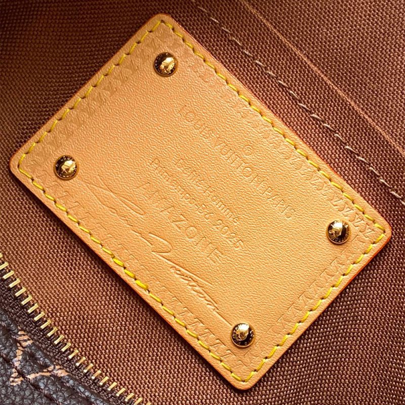 LV Keepall Bandoulière 25 - Image 7