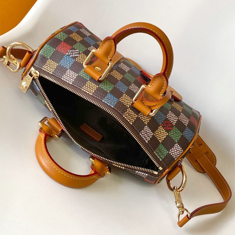 LV Keepall Bandoulière 25 - Image 8