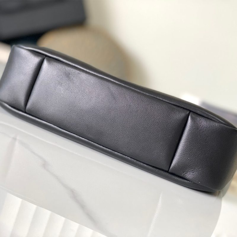 YSL LE 5 À 7 ARMPIT BAG - Image 5
