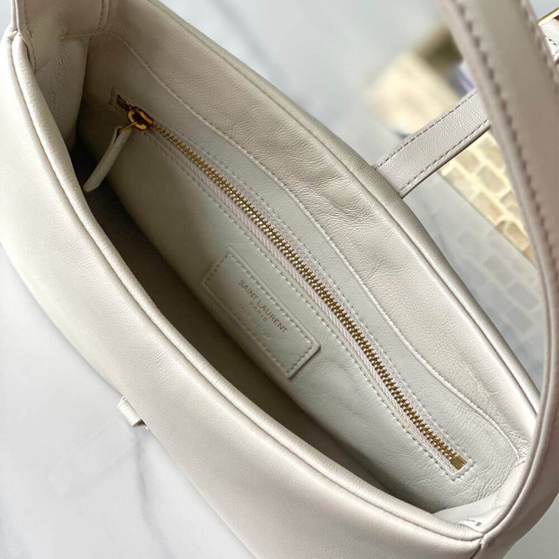 YSL LE 5 À 7 ARMPIT BAG - Image 8