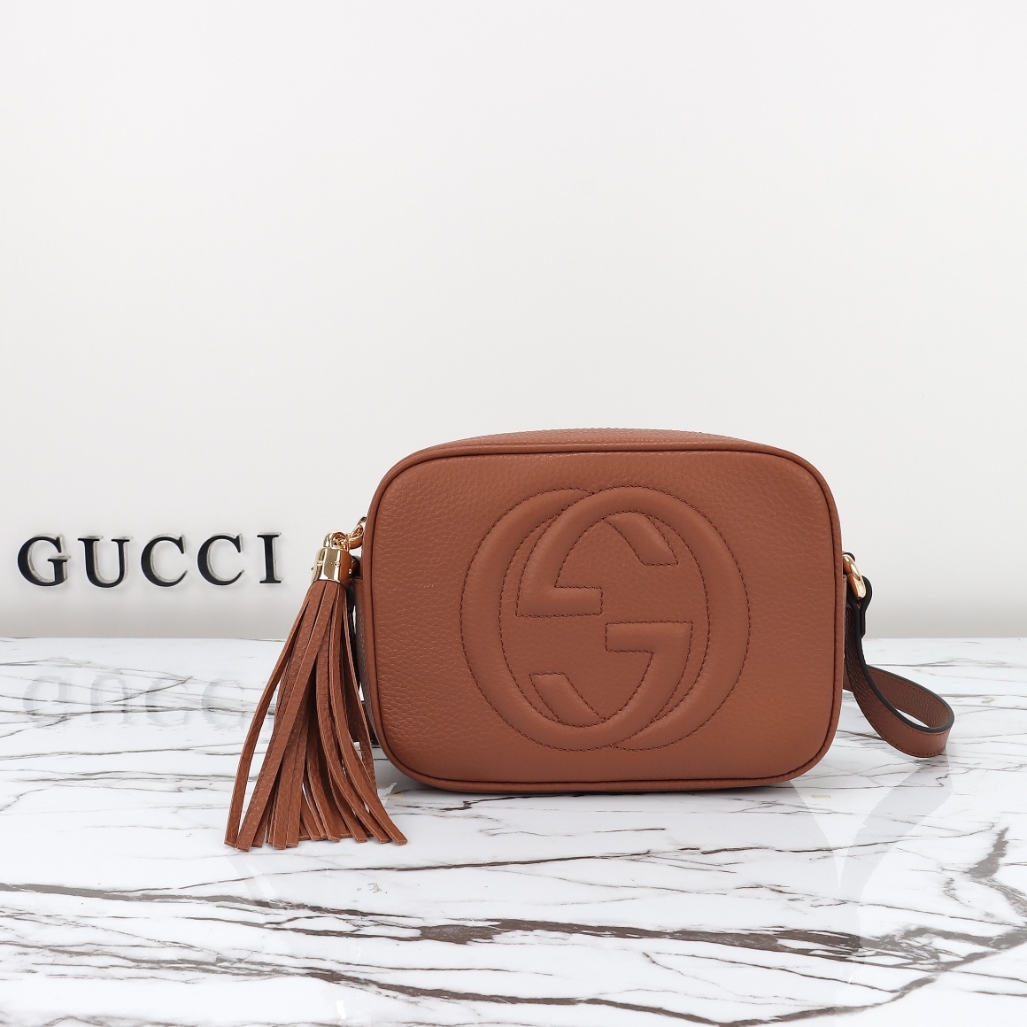 GG Pebbled Calfskin Small Soho Disco Bag 2 GG Pebbled Calfskin Small Soho Disco Bag - Image 2
