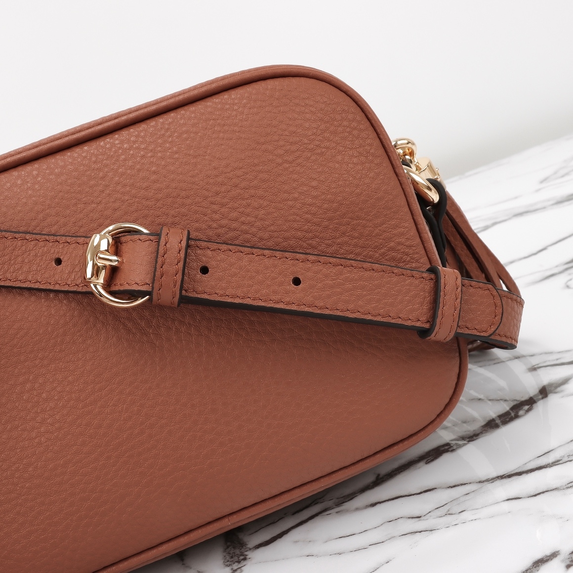 GG Pebbled Calfskin Small Soho Disco Bag 7 GG Pebbled Calfskin Small Soho Disco Bag - Image 7