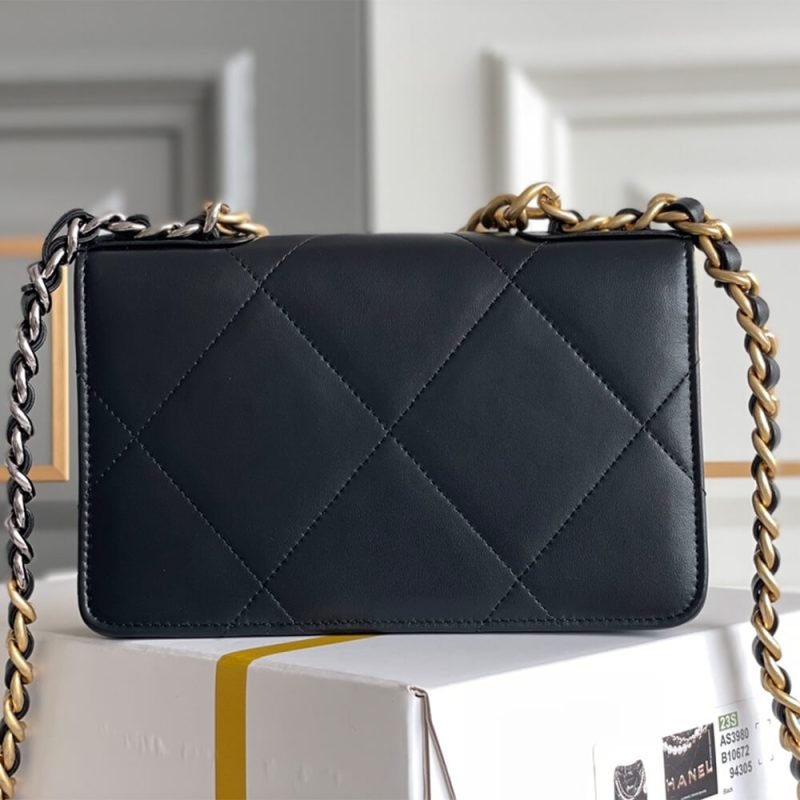CHANEL 19 Chain Wallet(HIGH-END GRADE) - Image 3
