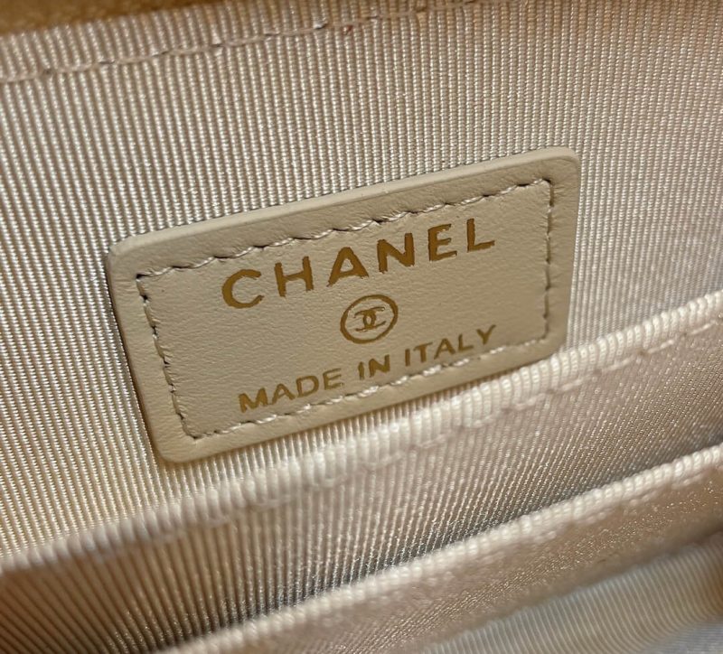 CHANEL Zipper wallet - Image 7