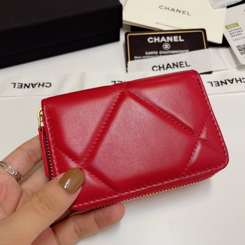 CHANEL Zipper wallet - Image 3