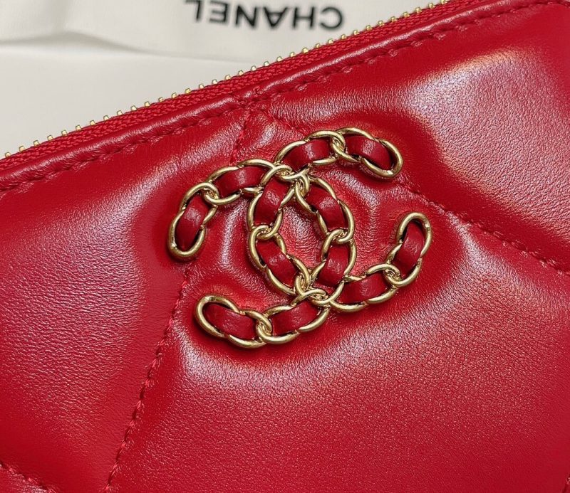 CHANEL Zipper wallet - Image 6