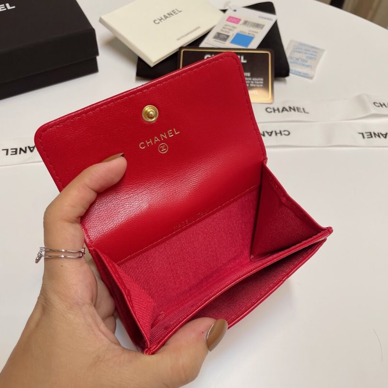 CHANEL 19 card holder with flap - Image 8