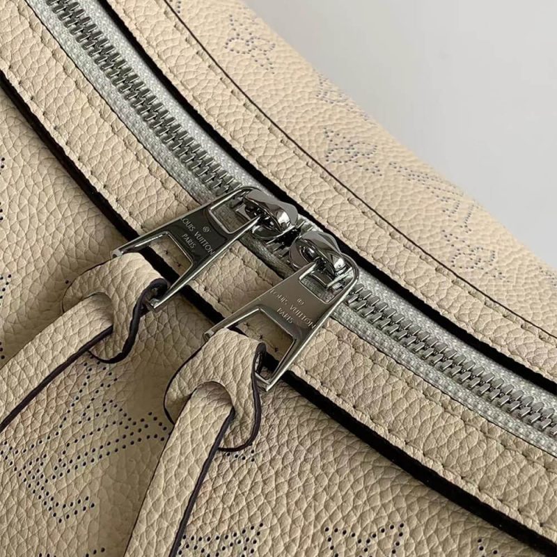 LV Hand It All MM(HIGH-END GRADE) - Image 6