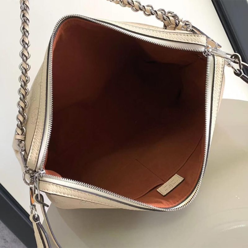 LV Hand It All MM(HIGH-END GRADE) - Image 8