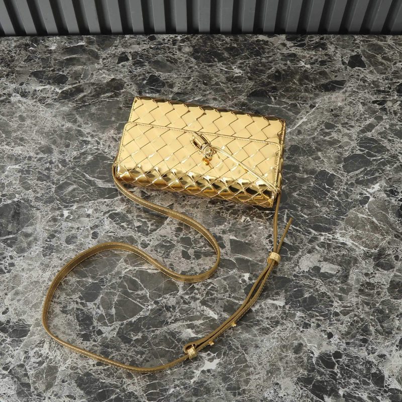 Bottega Veneta Mini Andiamo Crossbody Bag(high-end grade) - Image 6