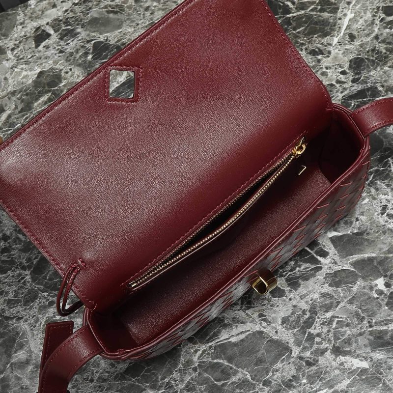 Bottega Veneta Mini Andiamo Crossbody Bag(high-end grade) - Image 8