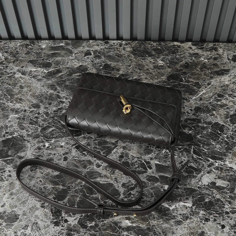 Bottega Veneta Mini Andiamo Crossbody Bag(high-end grade) - Image 6