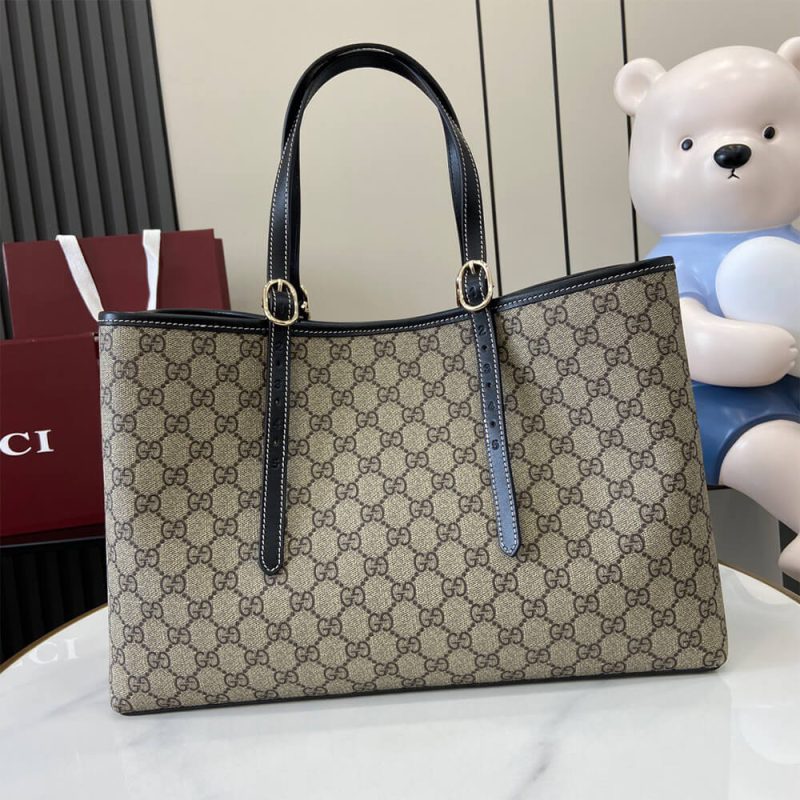 GG Emblem large tote bag - Image 4