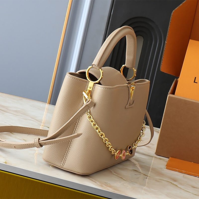 LV Capucines MM(high-end grade) - Image 3