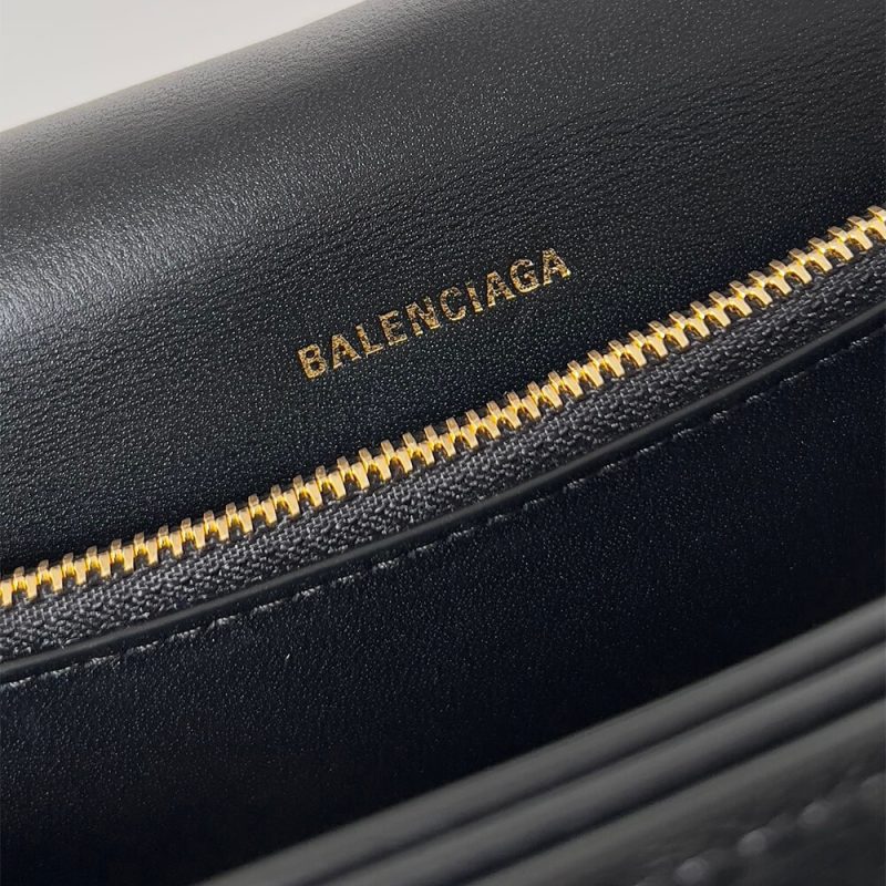 Balenciaga Small Crush Chain Bag - Image 7