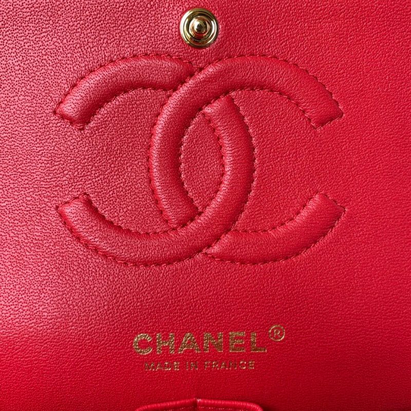 CHANEL Medium Classic Flap Handbag - Image 7